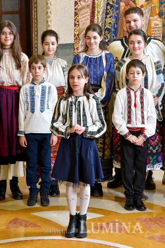 Noi cete de colindători primite de Patriarhul României 281532