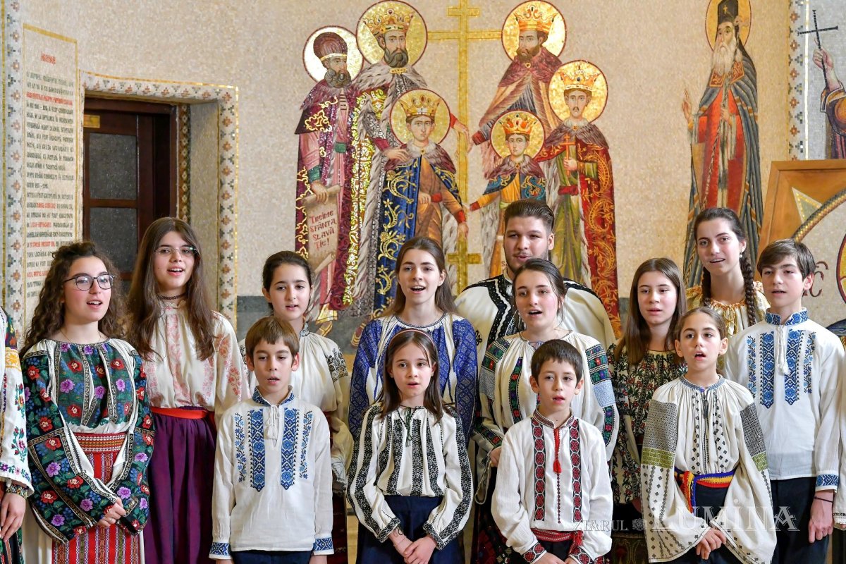 Noi cete de colindători primite de Patriarhul României 281535