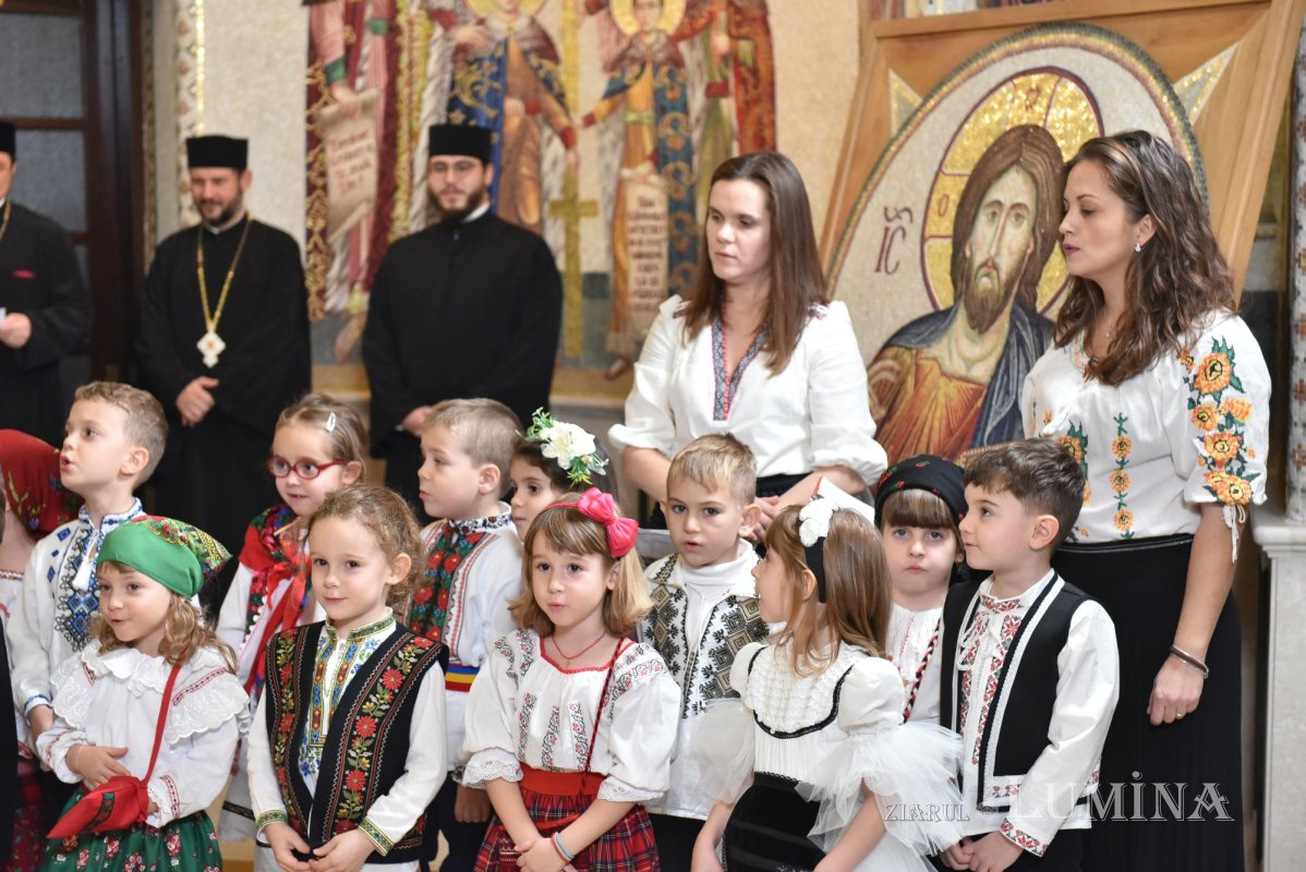 A treia seară succesivă de colinde pe Colina Bucuriei  281681