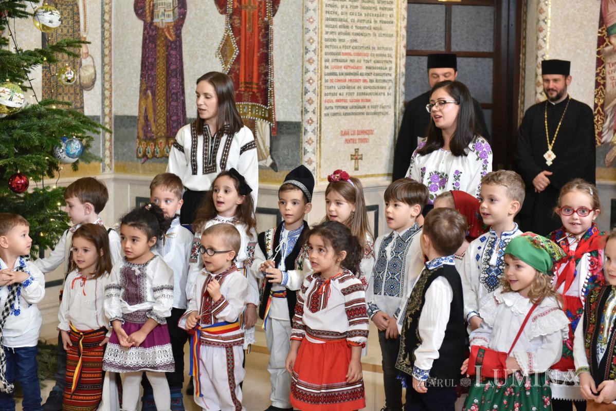 A treia seară succesivă de colinde pe Colina Bucuriei  281682