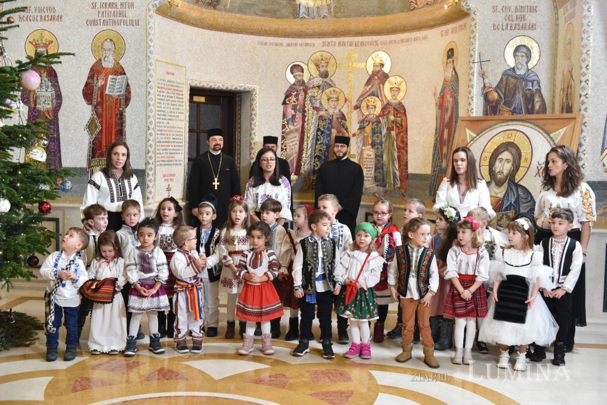 A treia seară succesivă de colinde pe Colina Bucuriei  281685