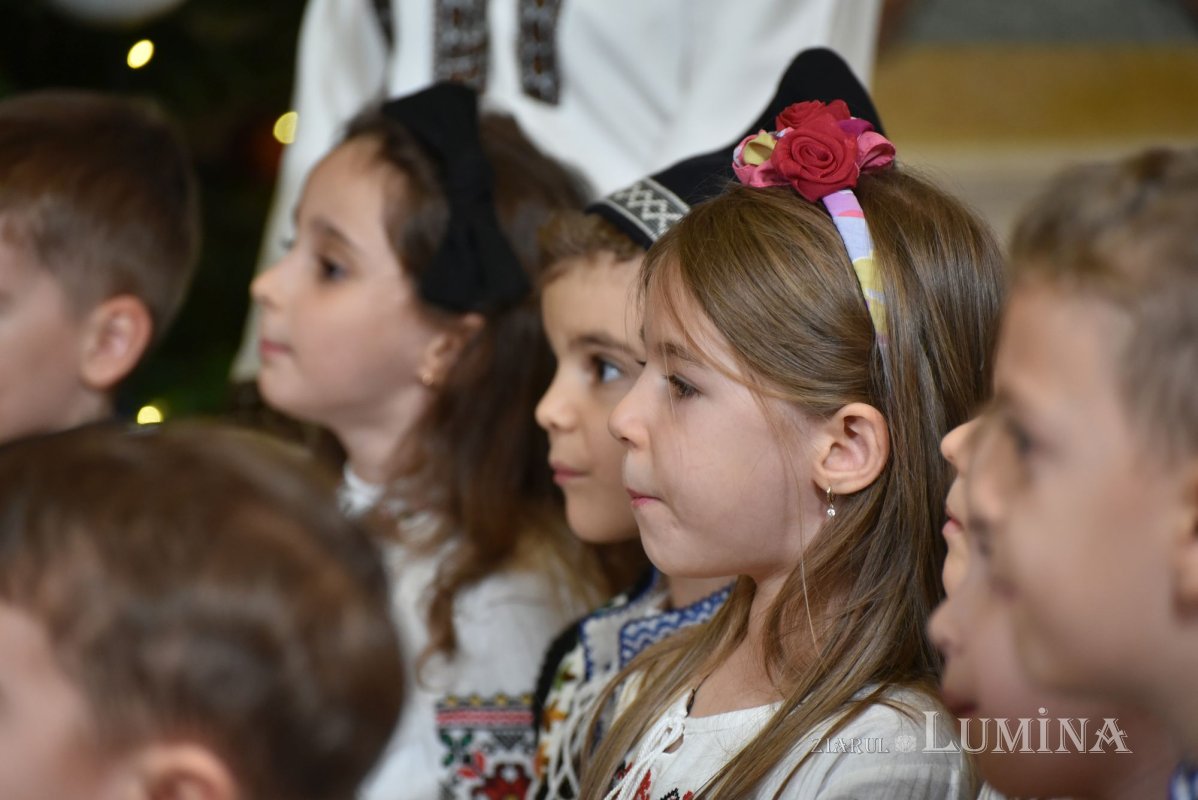 A treia seară succesivă de colinde pe Colina Bucuriei  281693