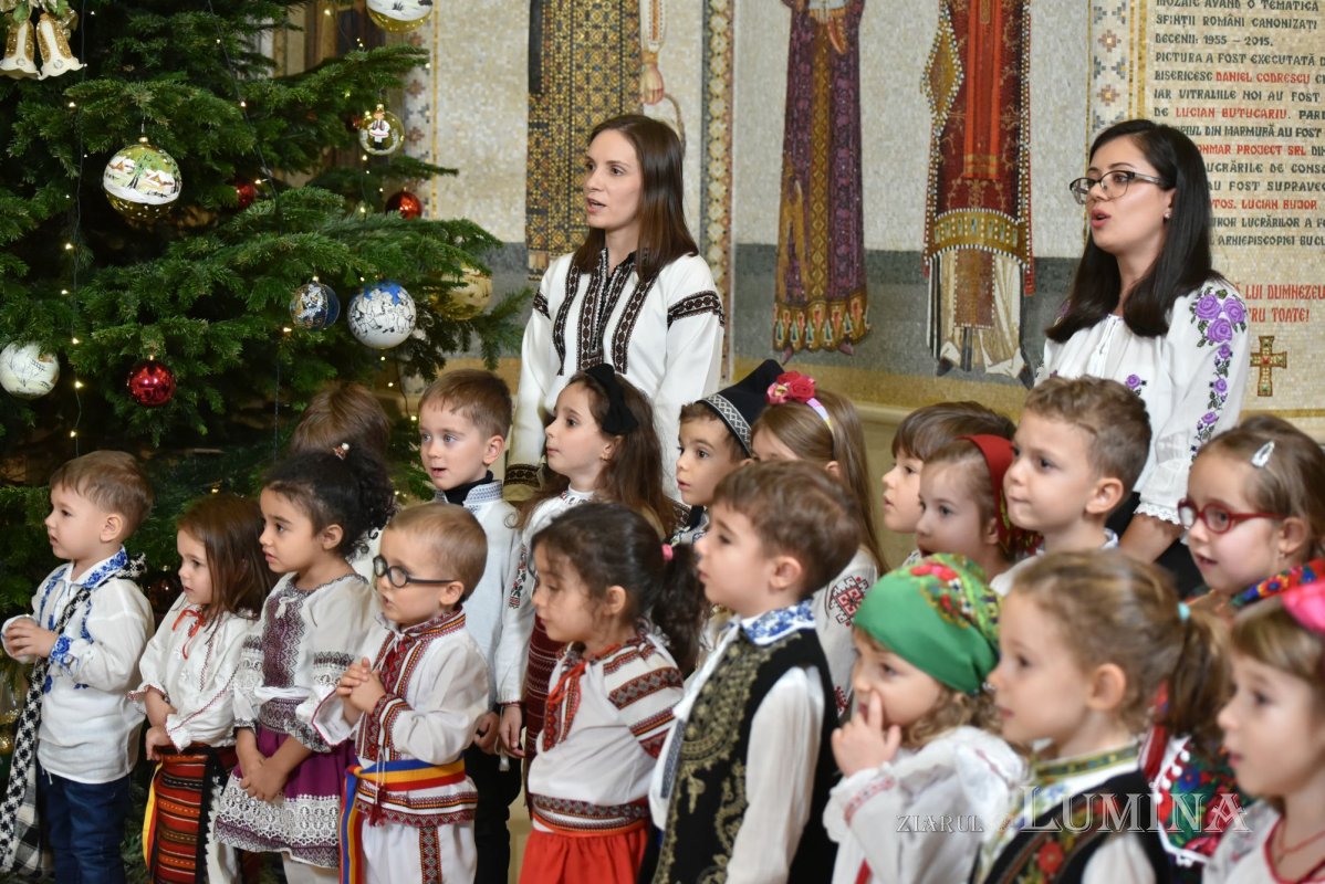 A treia seară succesivă de colinde pe Colina Bucuriei  281694