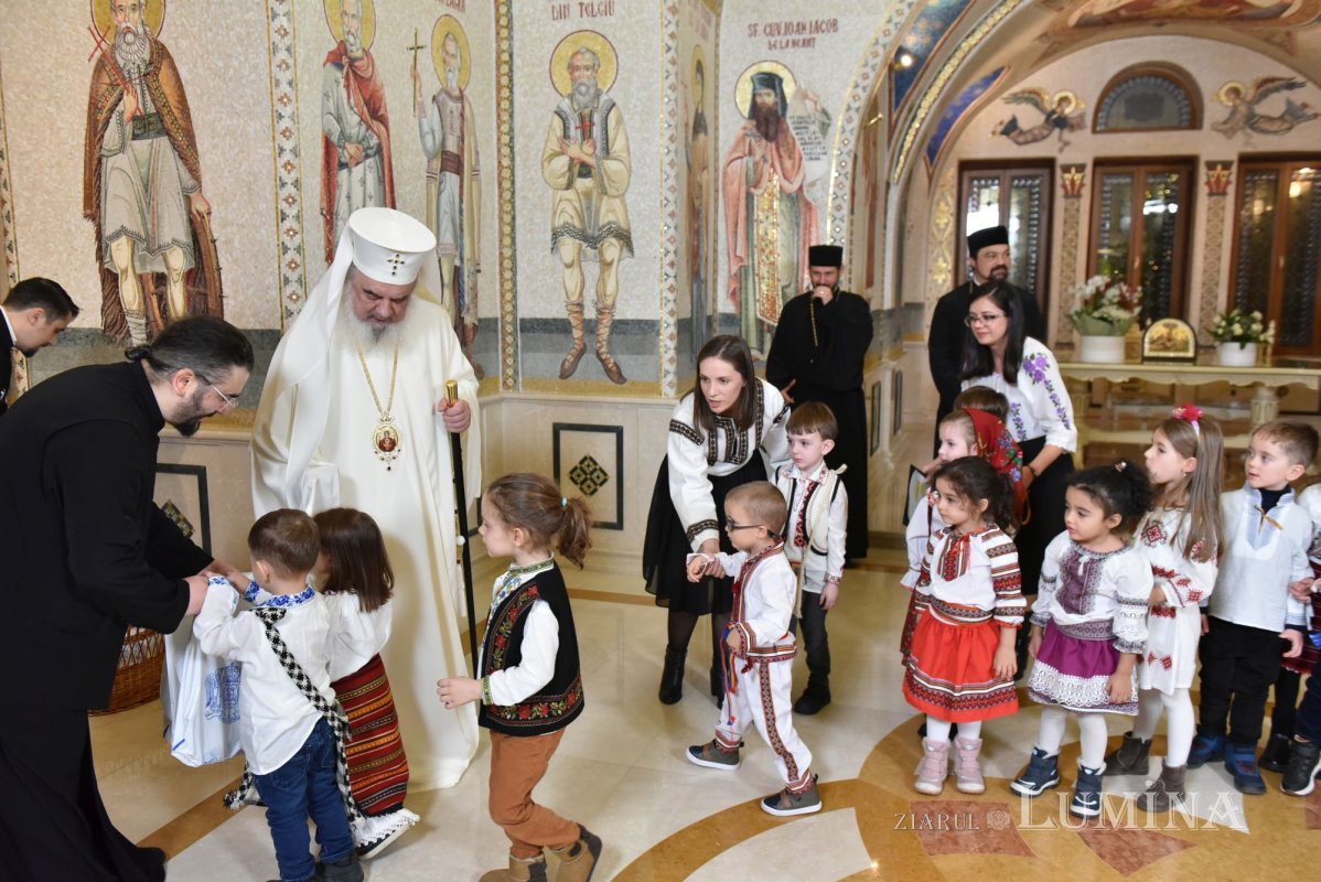 A treia seară succesivă de colinde pe Colina Bucuriei  281700