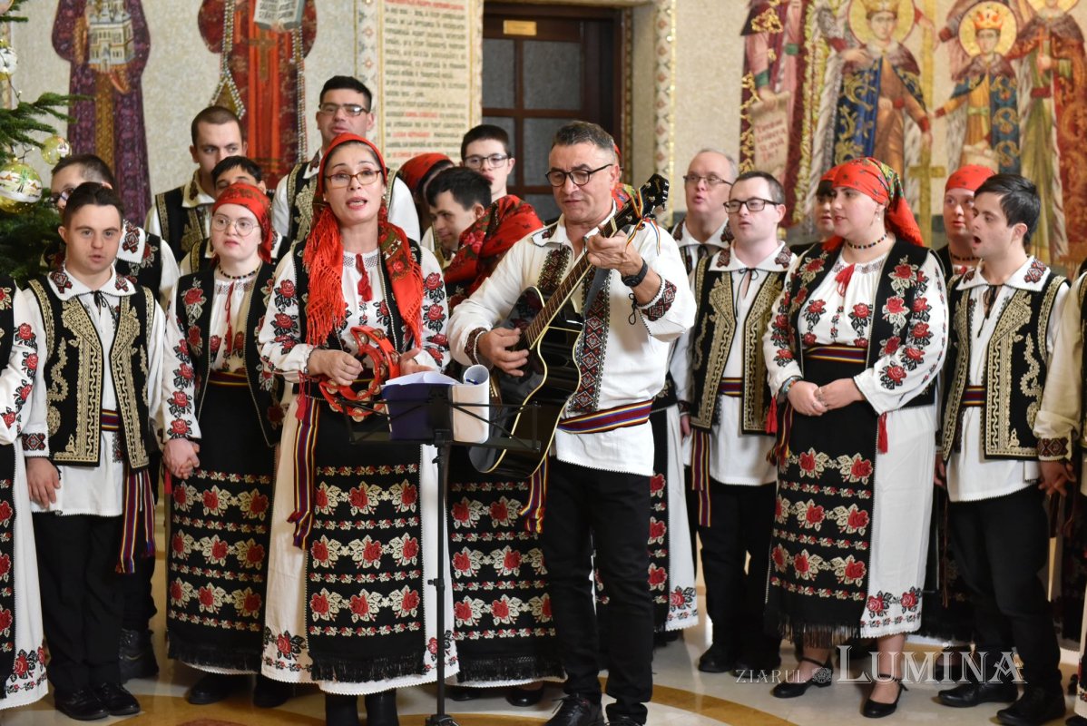 A treia seară succesivă de colinde pe Colina Bucuriei  281706