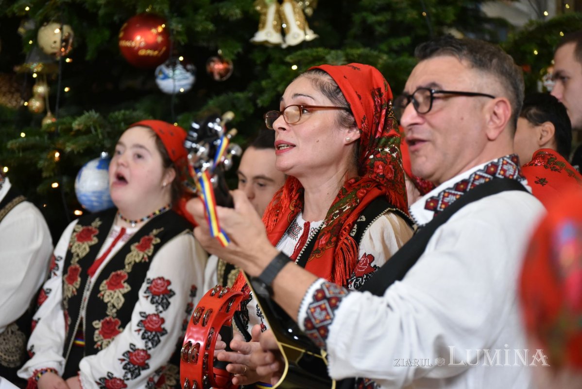 A treia seară succesivă de colinde pe Colina Bucuriei  281711