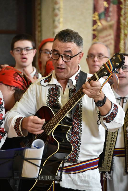 A treia seară succesivă de colinde pe Colina Bucuriei  281717