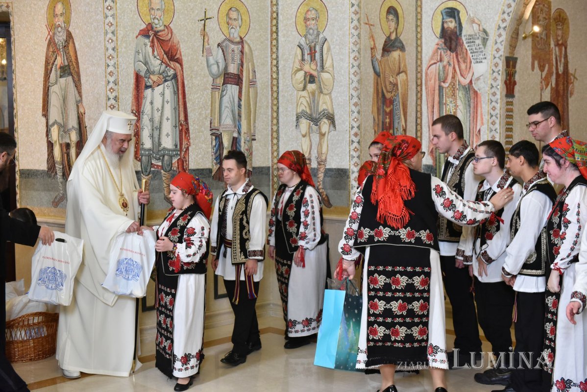 A treia seară succesivă de colinde pe Colina Bucuriei  281721