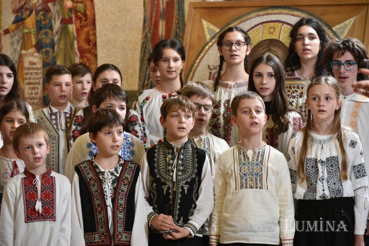 A treia seară succesivă de colinde pe Colina Bucuriei  281726