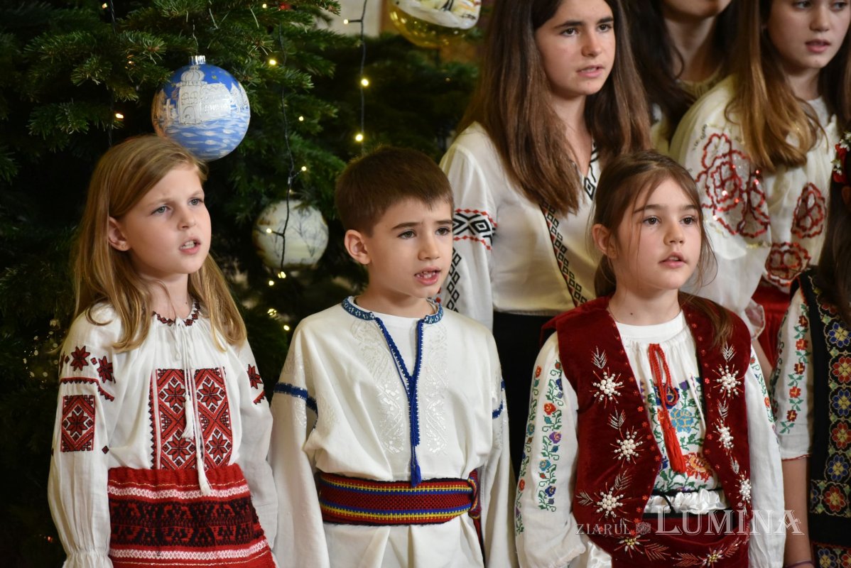 A treia seară succesivă de colinde pe Colina Bucuriei  281729