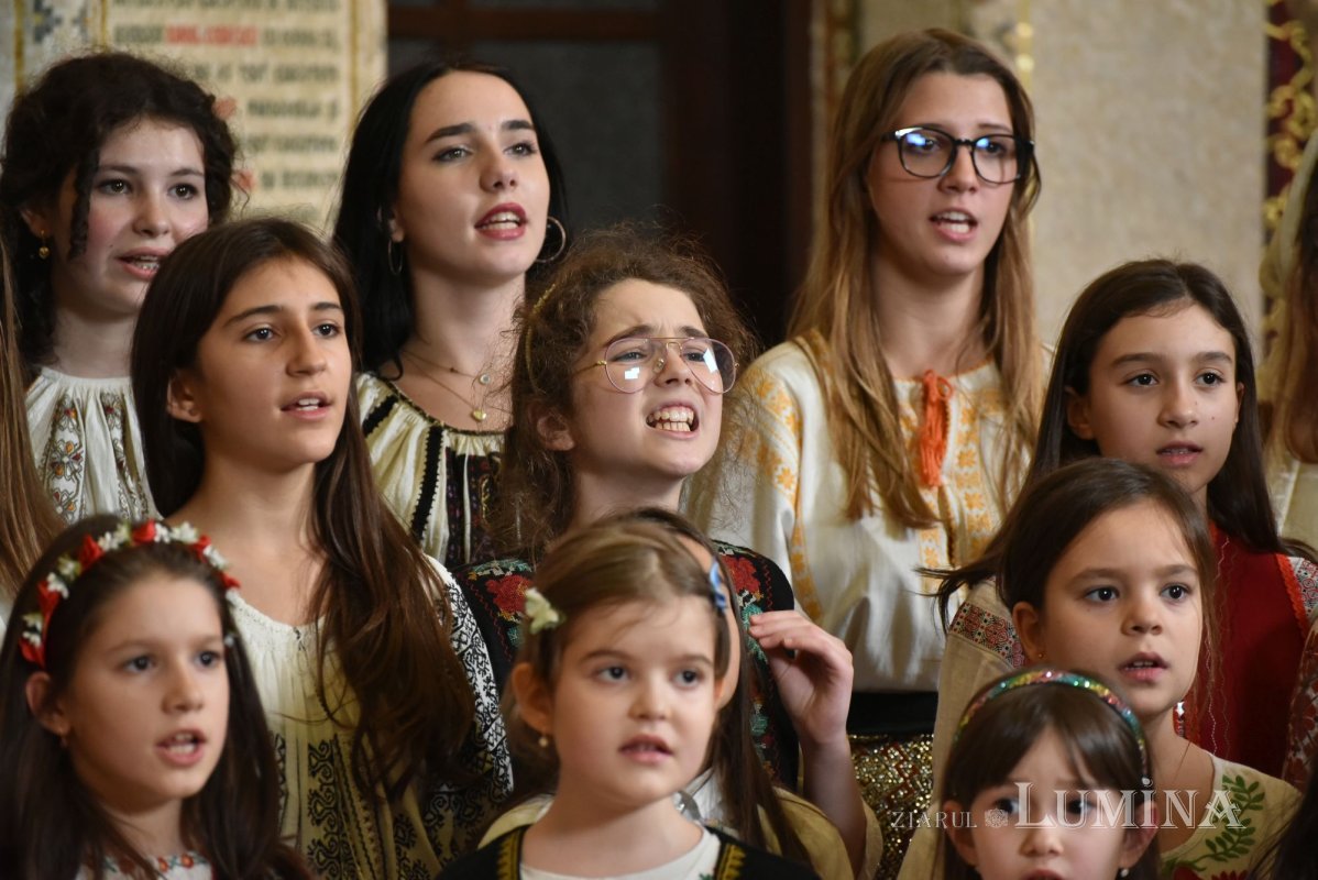 A treia seară succesivă de colinde pe Colina Bucuriei  281730