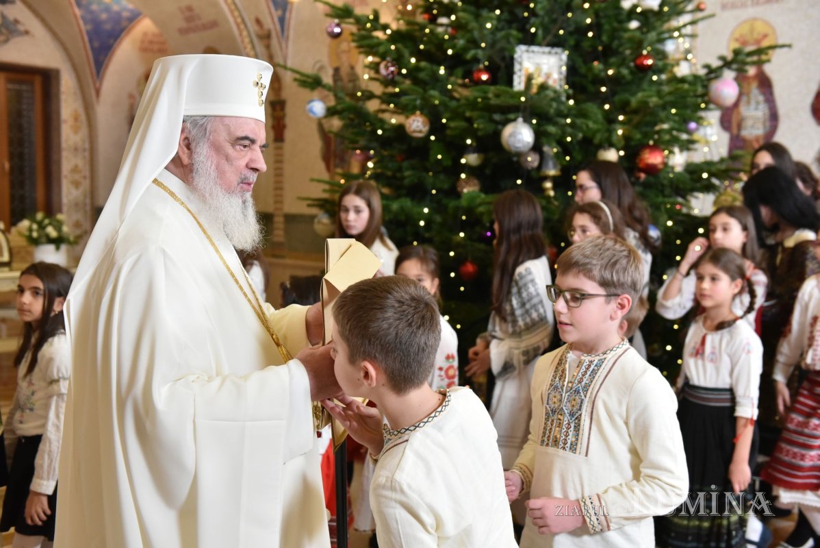 A treia seară succesivă de colinde pe Colina Bucuriei  281737
