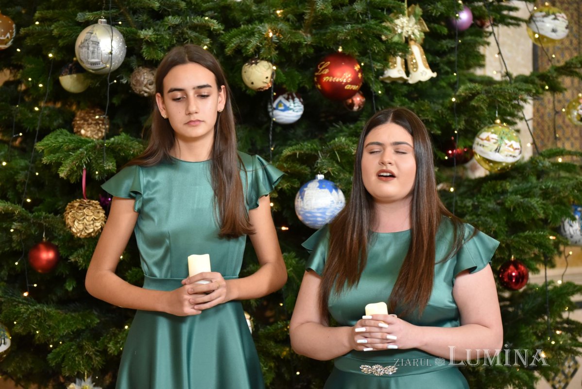 A treia seară succesivă de colinde pe Colina Bucuriei  281750