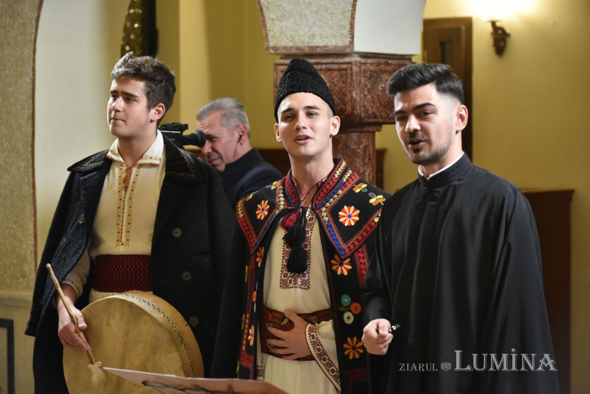 A treia seară succesivă de colinde pe Colina Bucuriei  281762