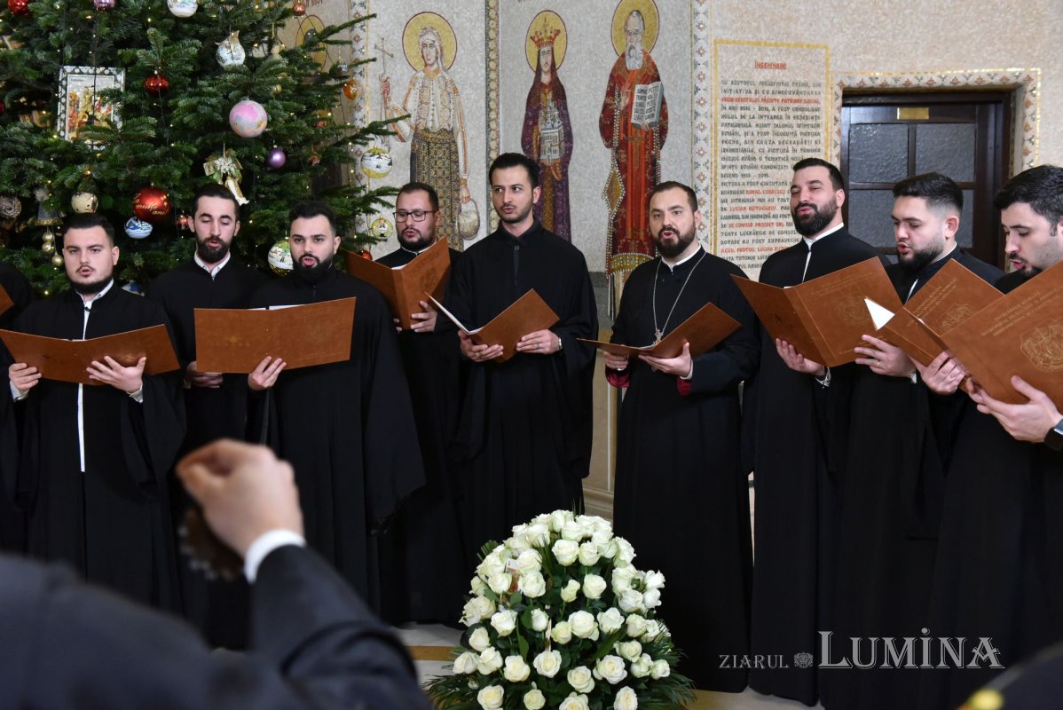 A treia seară succesivă de colinde pe Colina Bucuriei  281772