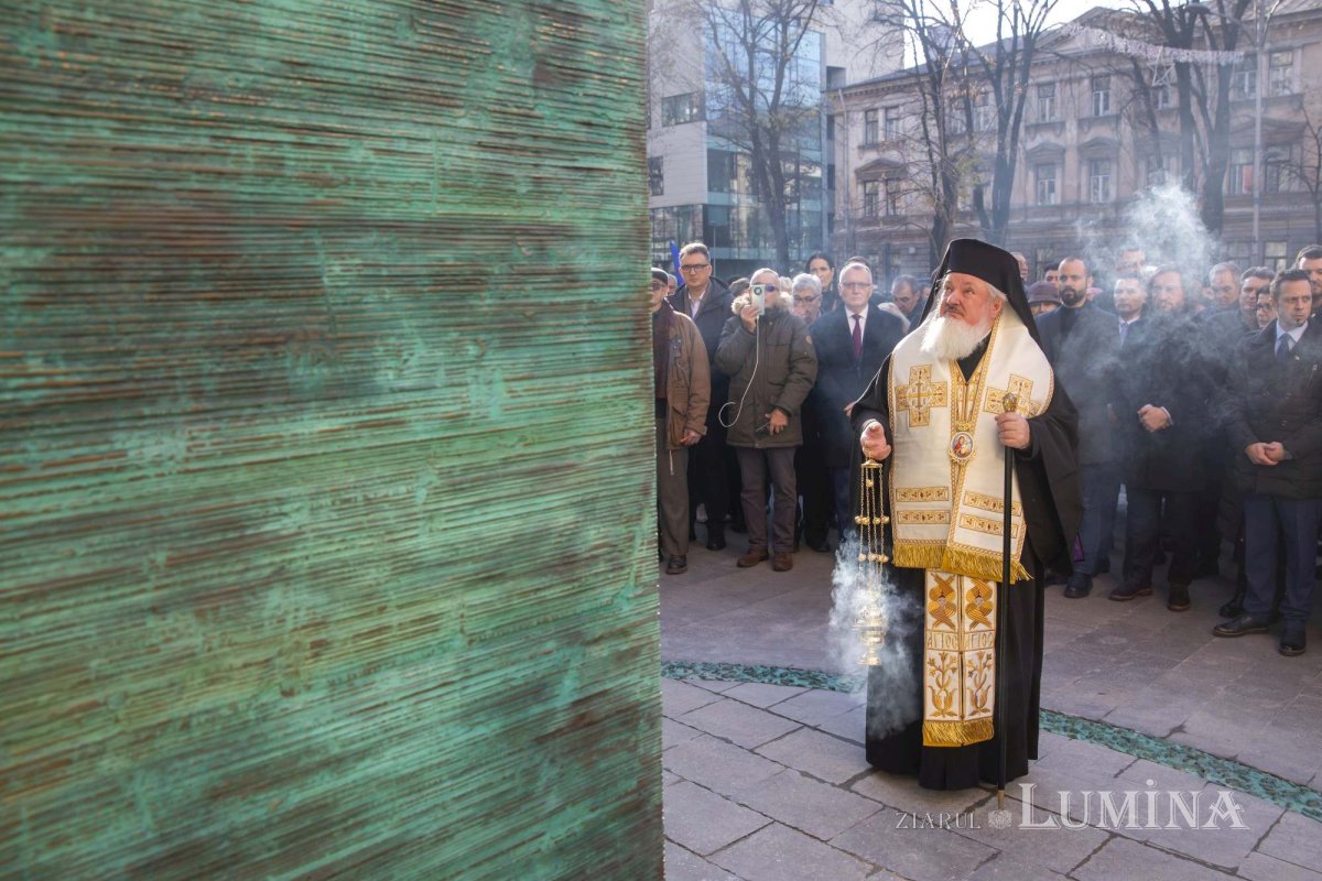 Monument comemorativ inaugurat la Sala Dalles din București 282003