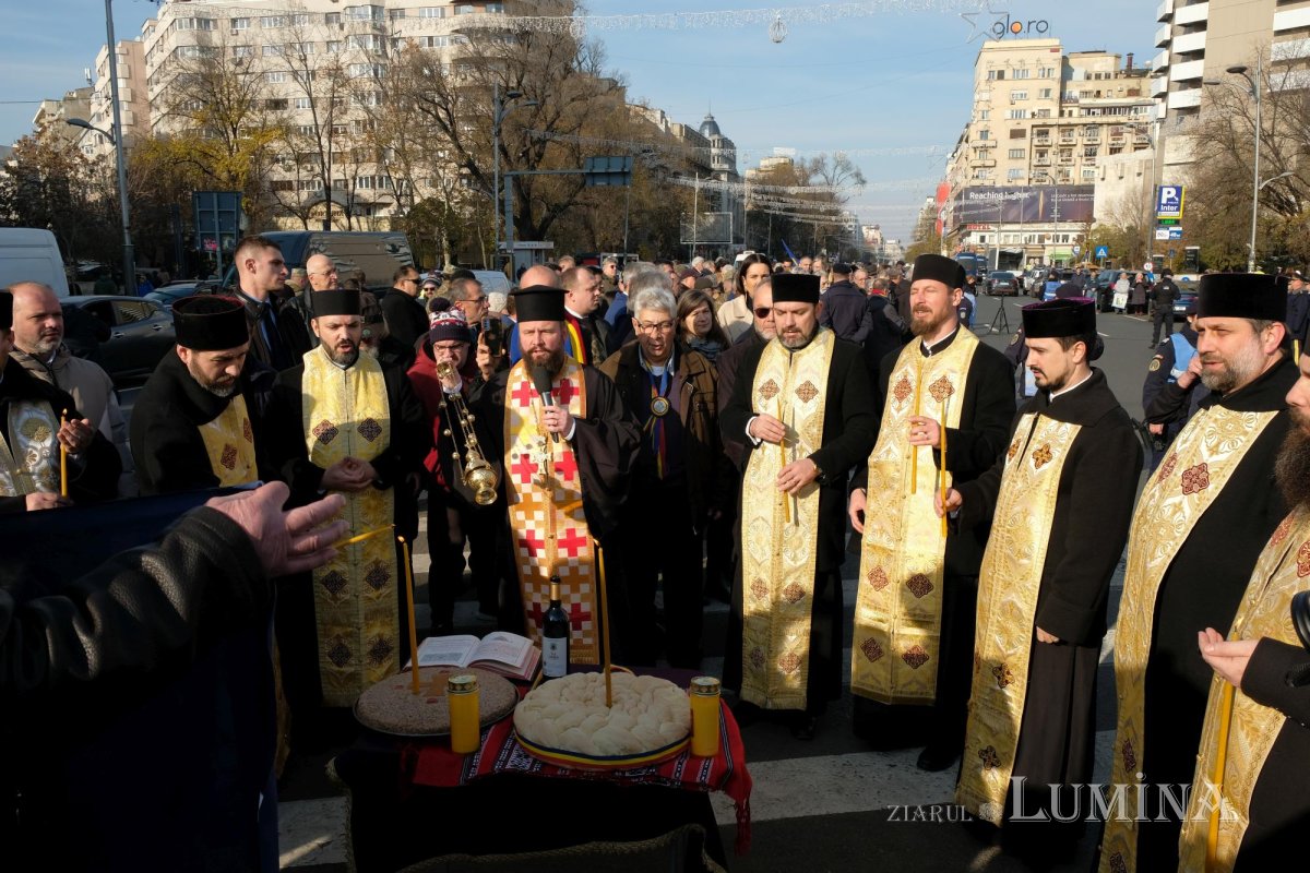 Popasuri de pomenire a eroilor Revoluției în Capitală 281924