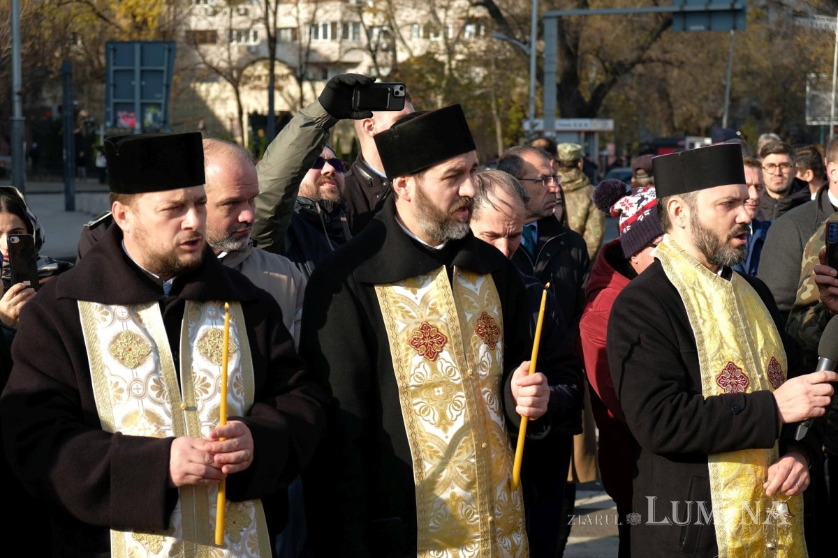 Popasuri de pomenire a eroilor Revoluției în Capitală 281929