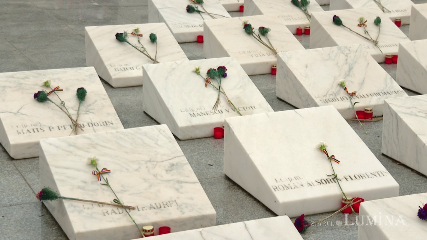 Slujbe de pomenire în Capitală pentru eroii Revoluției române 282196