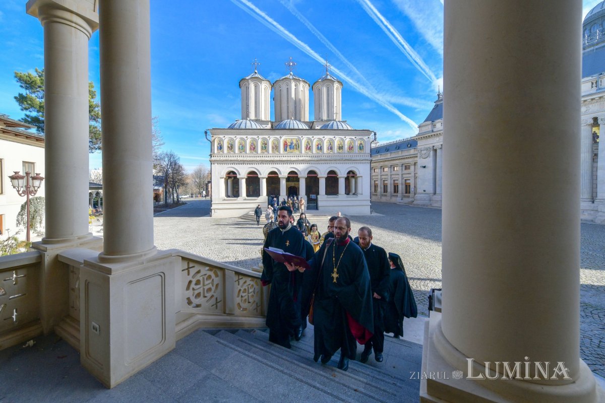 Rânduiala tradițională de vestire a Nașterii Domnului pe Colina Bucuriei 282251