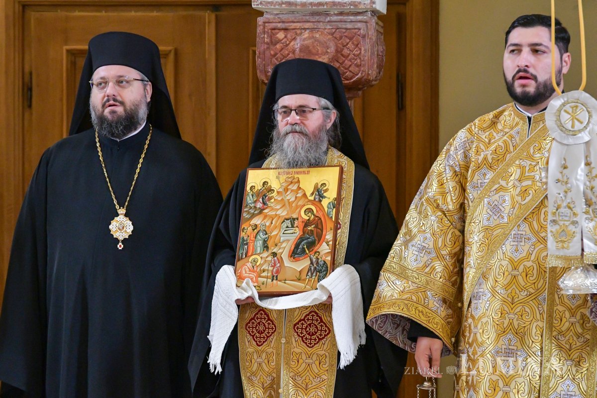 Rânduiala tradițională de vestire a Nașterii Domnului pe Colina Bucuriei 282253