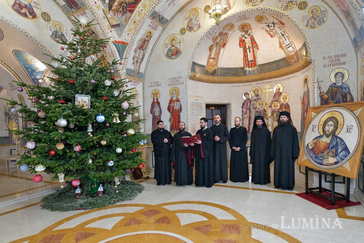 Rânduiala tradițională de vestire a Nașterii Domnului pe Colina Bucuriei 282254