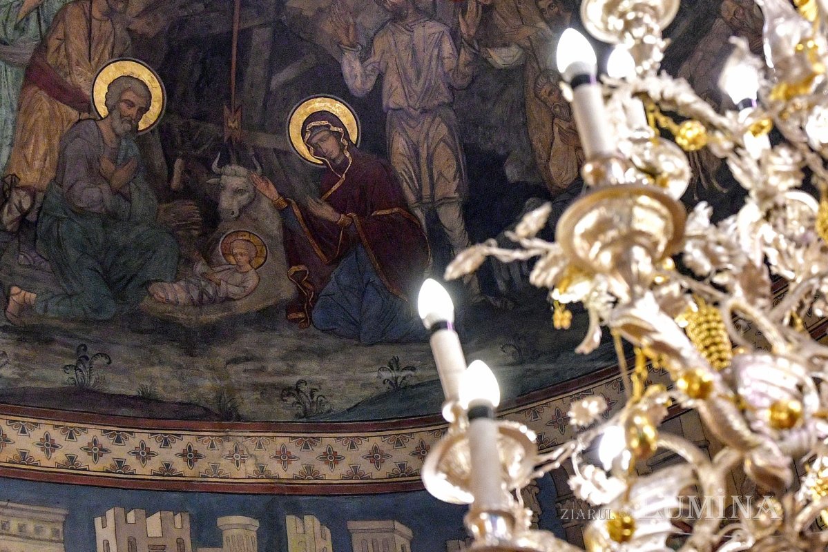 Praznic luminos la Catedrala Patriarhală din București 282363