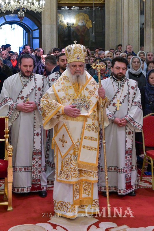 Praznic luminos la Catedrala Patriarhală din București 282366