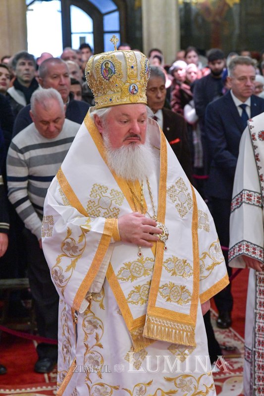 Praznic luminos la Catedrala Patriarhală din București 282372