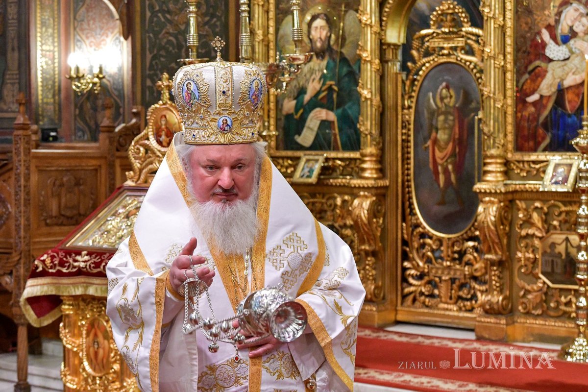 Praznic luminos la Catedrala Patriarhală din București 282382