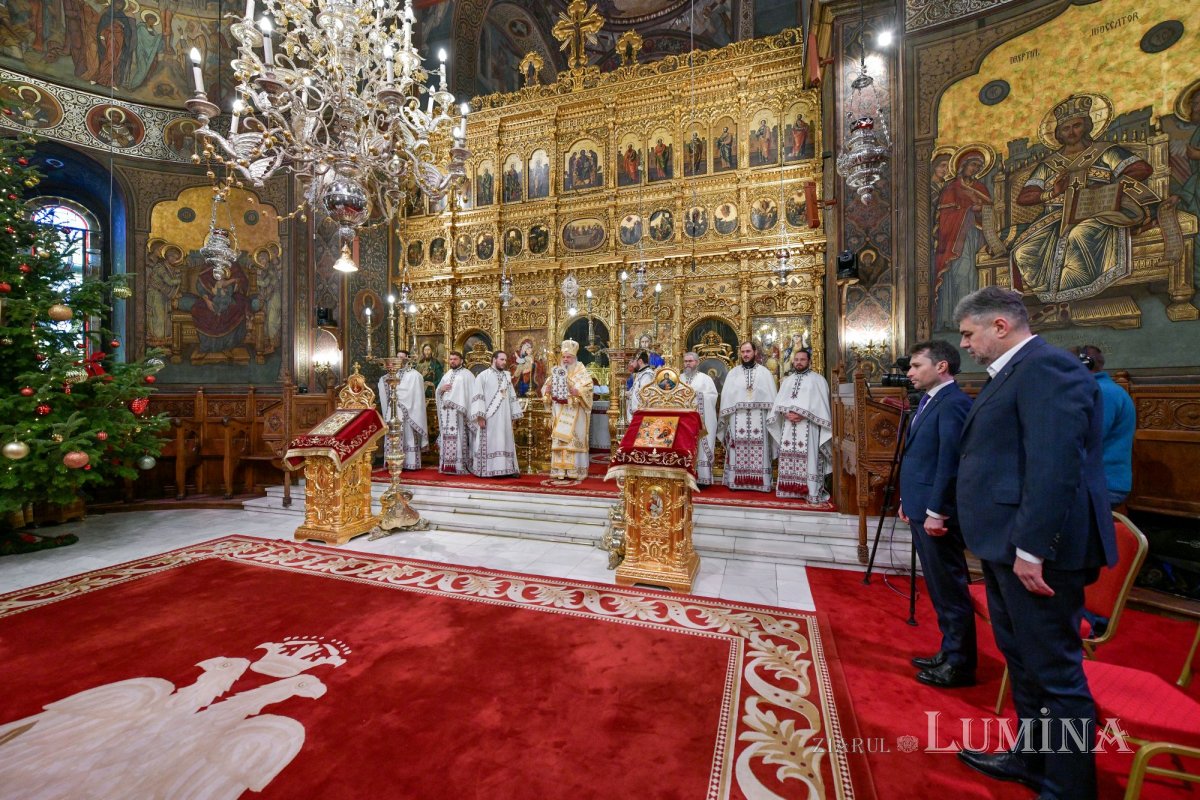 Praznic luminos la Catedrala Patriarhală din București 282386