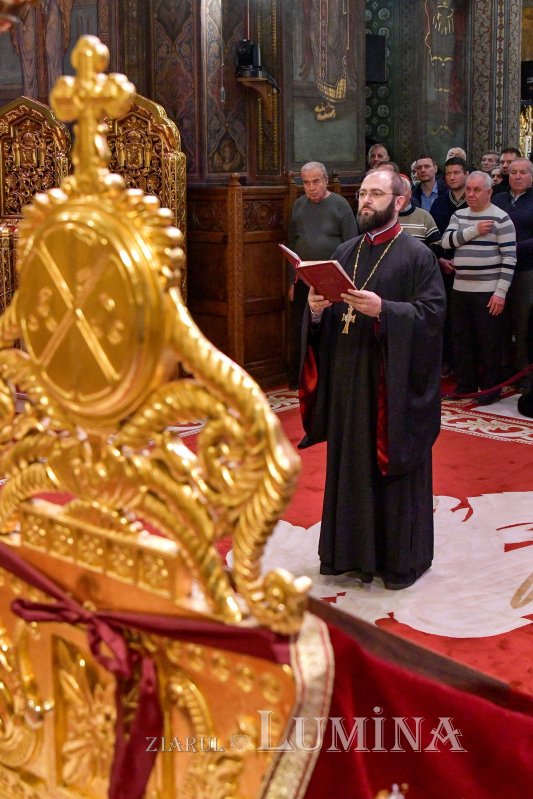 Praznic luminos la Catedrala Patriarhală din București 282391