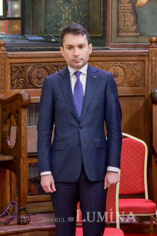 Praznic luminos la Catedrala Patriarhală din București 282416