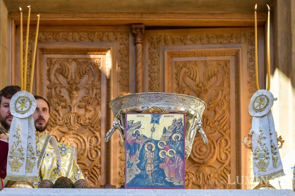 Boboteaza, arătarea Luminii fără de început 283158