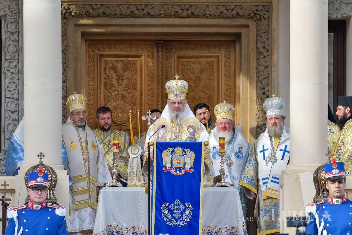 Sărbătoarea Botezului Domnului la Catedrala Patriarhală din București 283216