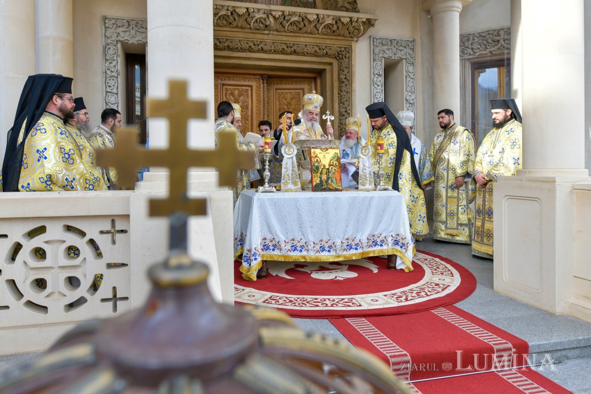 Sărbătoarea Botezului Domnului la Catedrala Patriarhală din București 283225