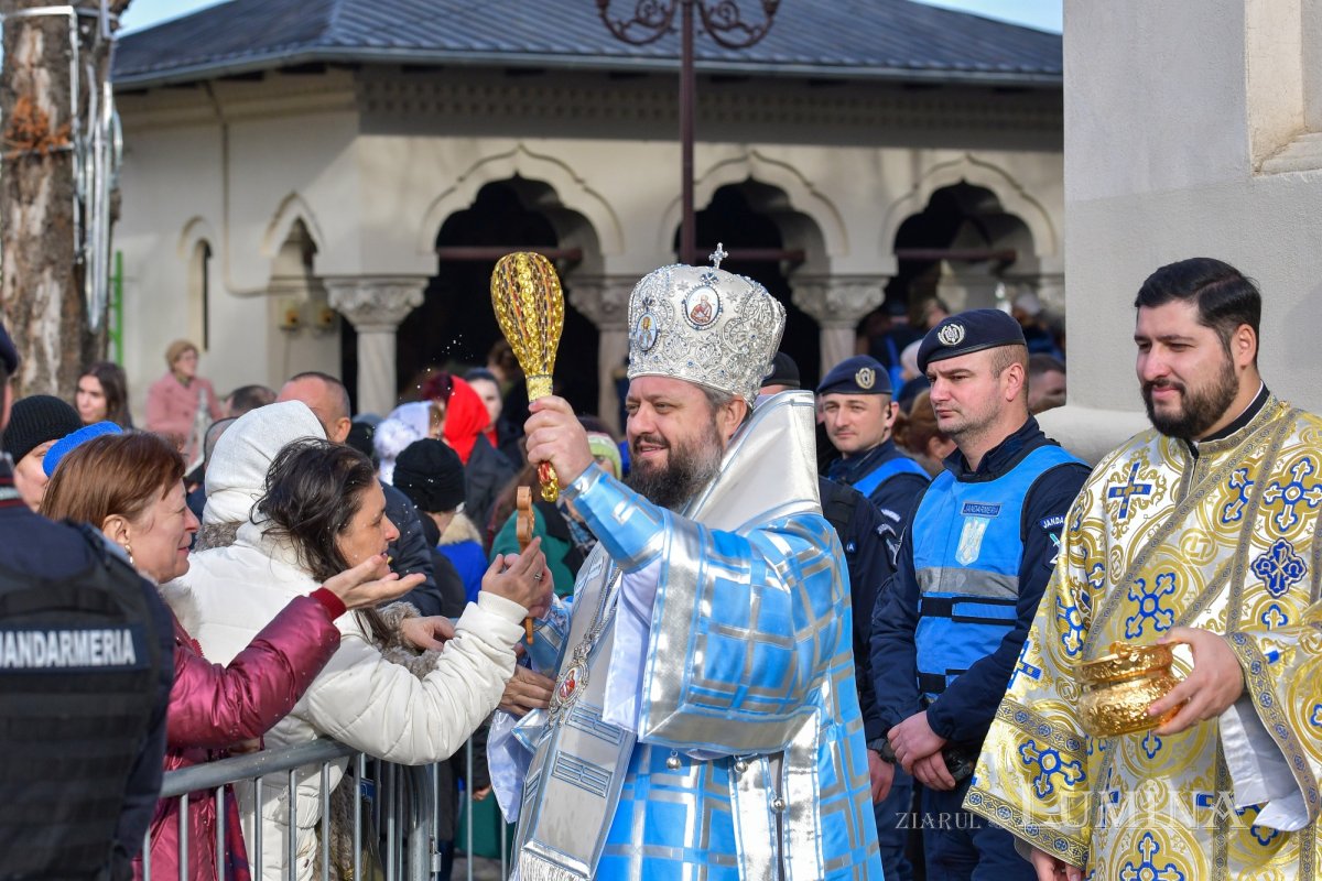 Sărbătoarea Botezului Domnului la Catedrala Patriarhală din București 283232