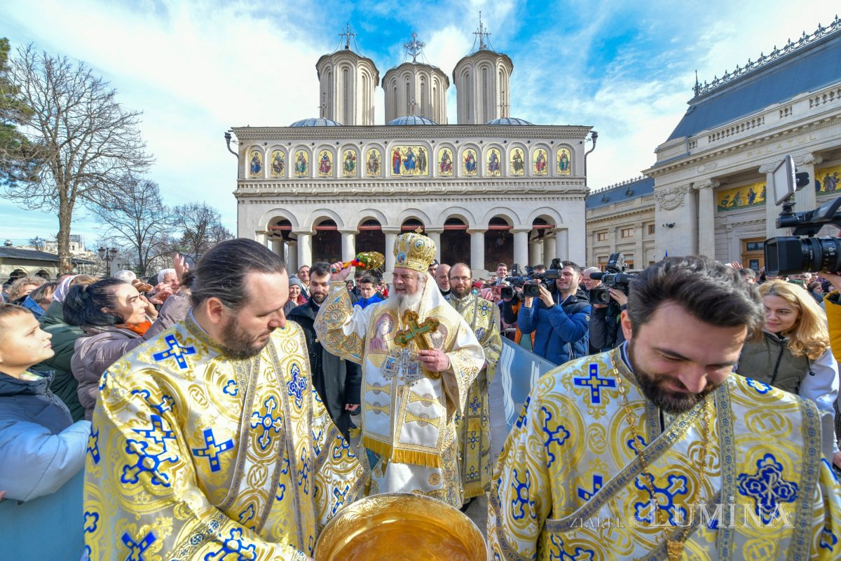 Sărbătoarea Botezului Domnului la Catedrala Patriarhală din București 283237