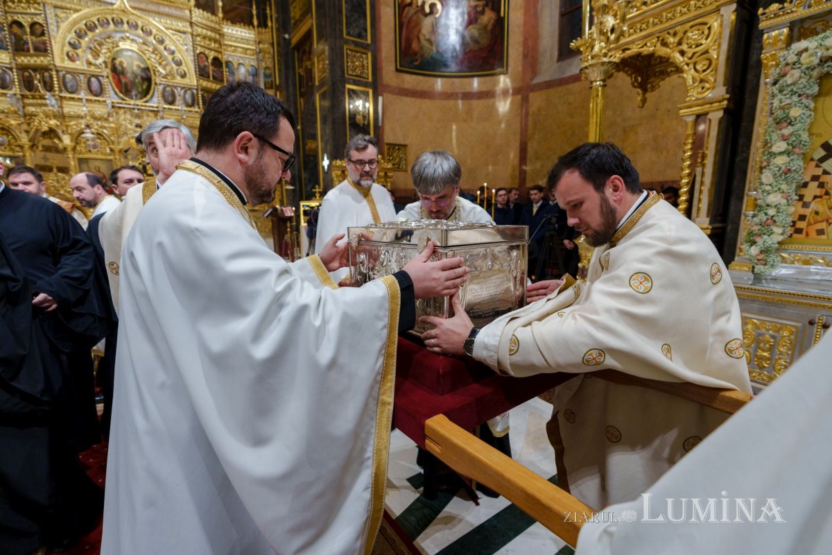 Debutul sărbătorii Sfântului Grigorie de Nyssa în centrul Capitalei 283632
