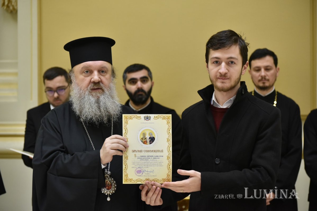 Distincții pentru psalții și cântăreții bisericești din Arhiepiscopia Bucureștilor 283548