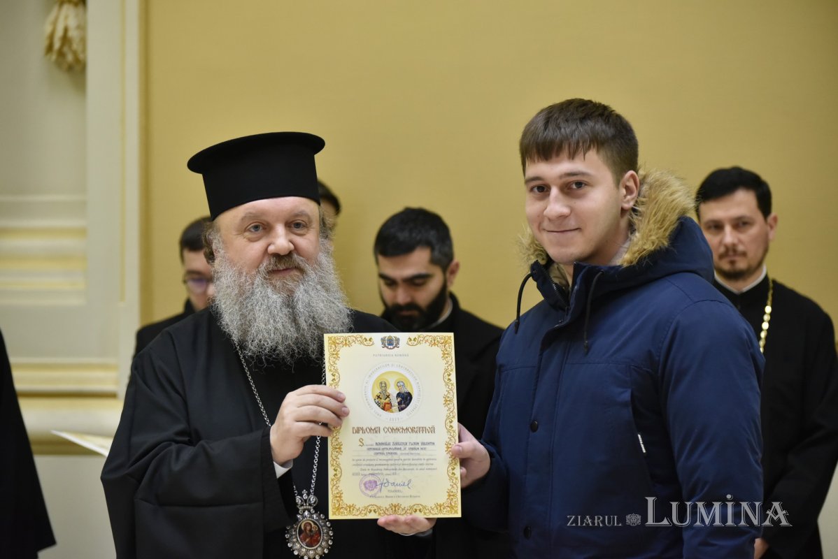 Distincții pentru psalții și cântăreții bisericești din Arhiepiscopia Bucureștilor 283549