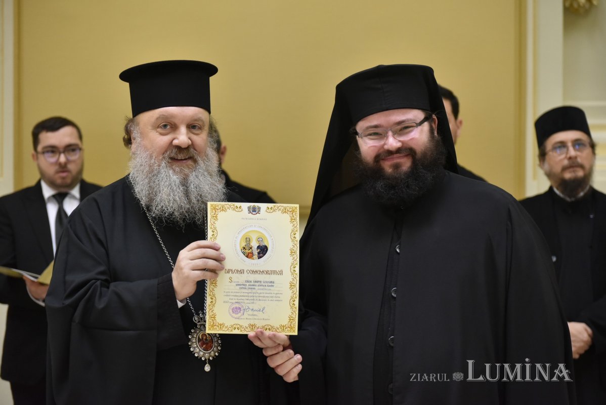 Distincții pentru psalții și cântăreții bisericești din Arhiepiscopia Bucureștilor 283561