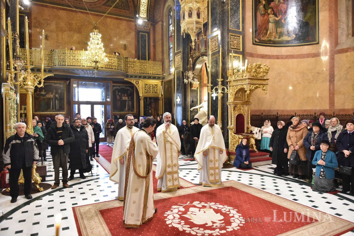 Sfântul Grigorie de Nyssa prăznuit cu evlavie în Capitală 283693