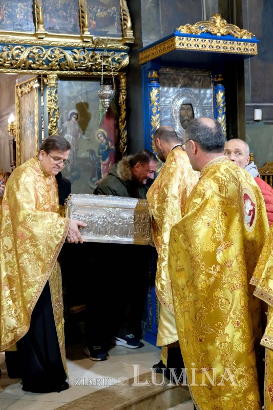 Procesiune tradițională la Biserica Domnească din Capitală 284093