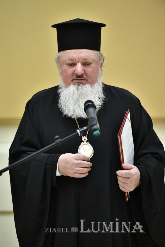 Distincții pentru colaboratorii mediatici ai Patriarhiei Române 284318