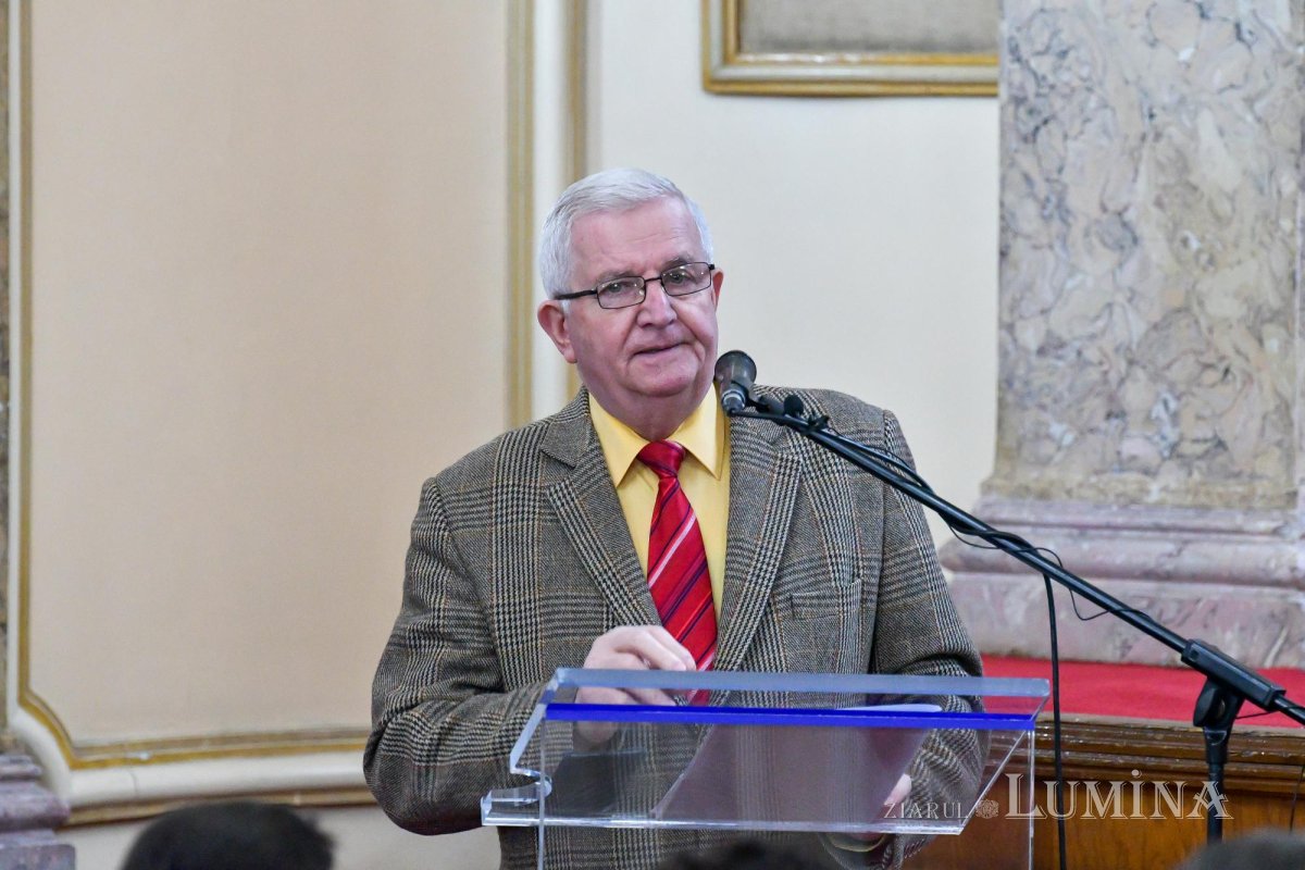 Simpozion istoric la Cercul Militar Național 284589