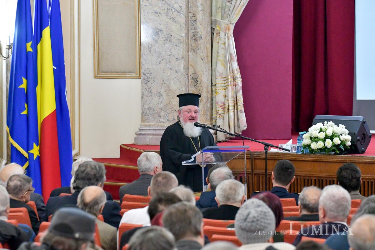 Simpozion istoric la Cercul Militar Național 284593