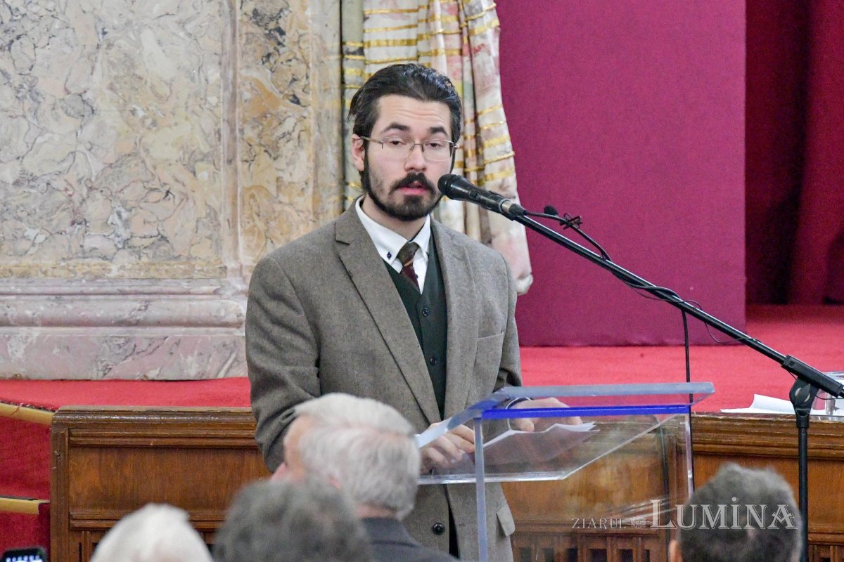 Simpozion istoric la Cercul Militar Național 284600