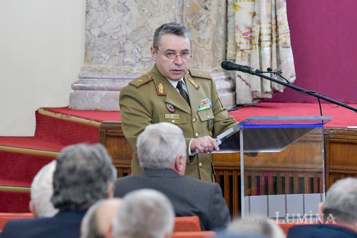 Simpozion istoric la Cercul Militar Național 284601