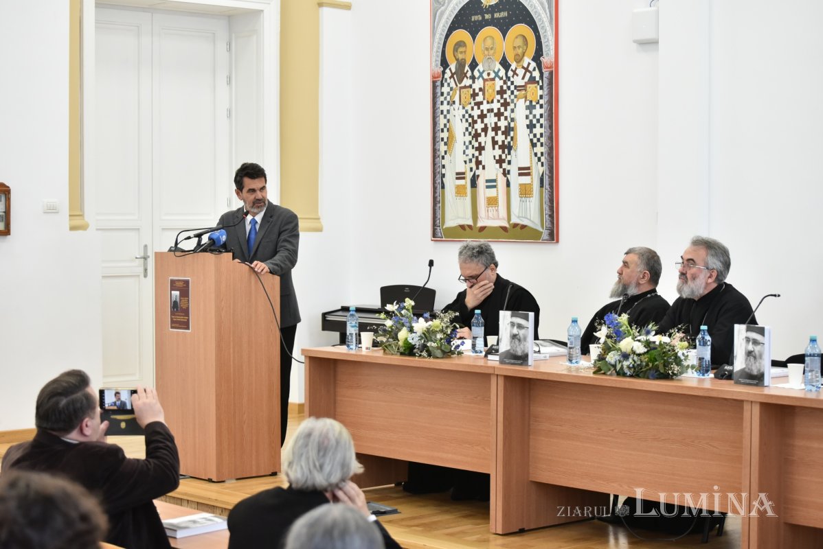 Omagiu adus la ceas aniversar părintelui profesor Constantin Coman 284828